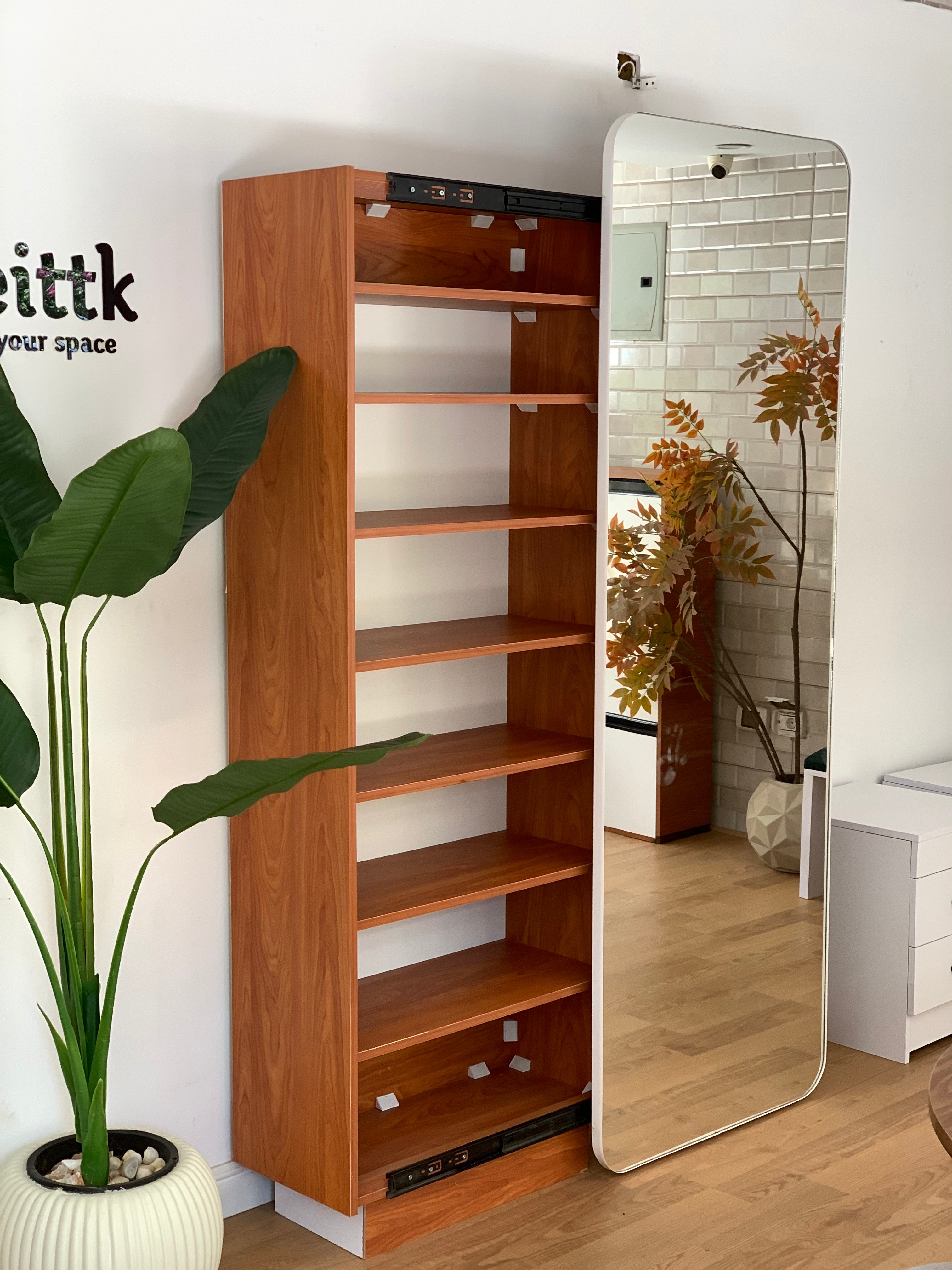 Shoe cabinet with mirror and bench