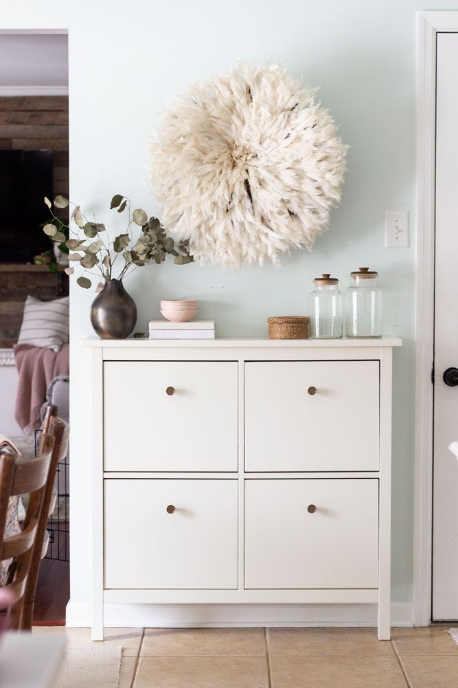 Shoe cabinet