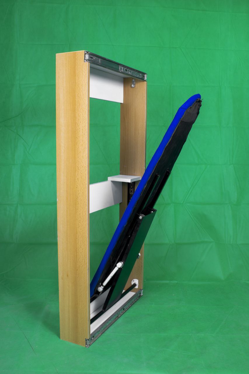 Ironing wall unit with mirror